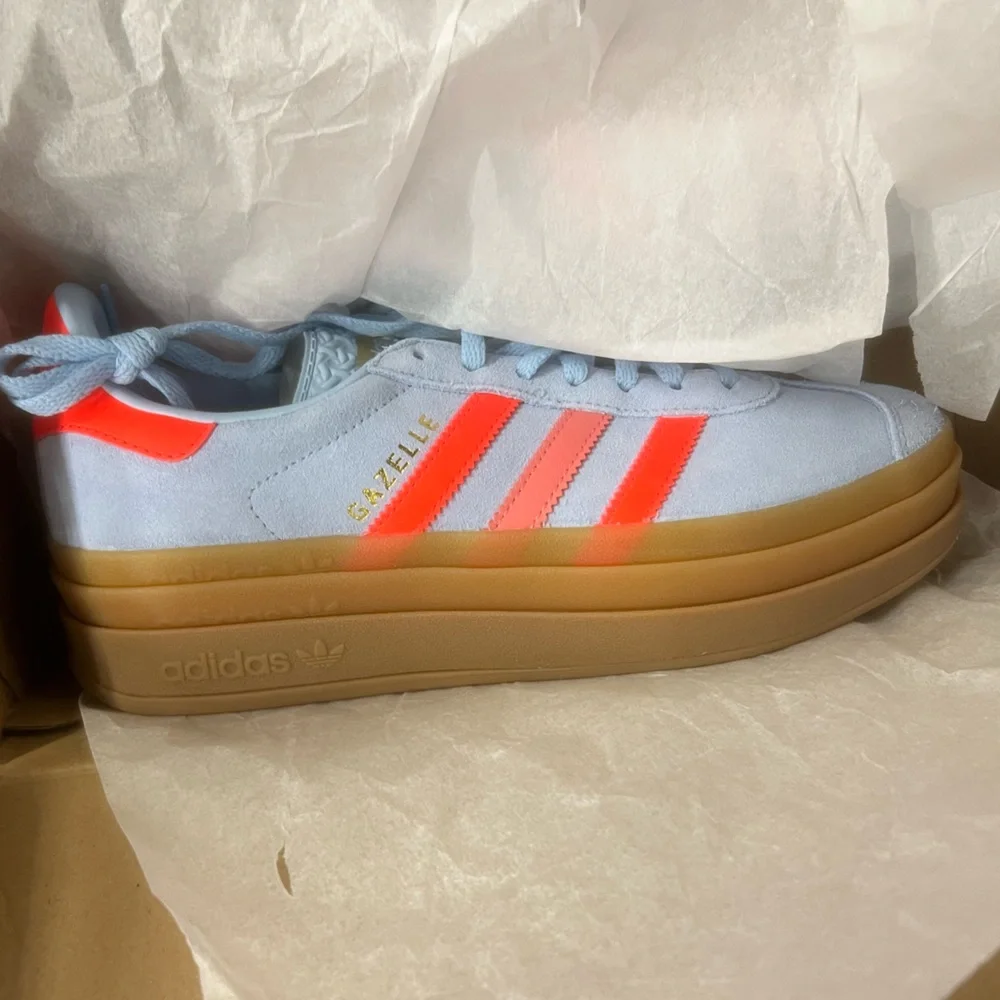 Grade School Adidas Gazelle Bold Sneakers - Picture 3 of 4